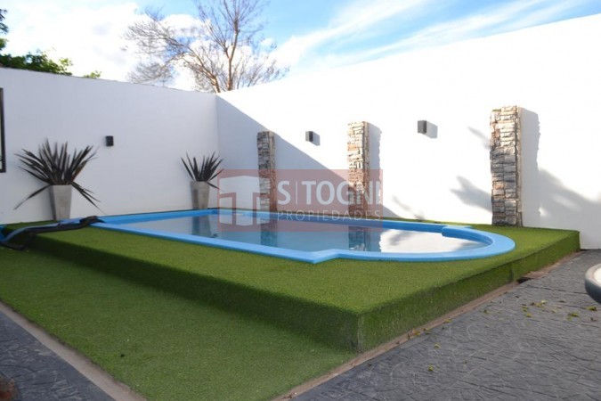 VENTA HERMOSO CHALET !!
