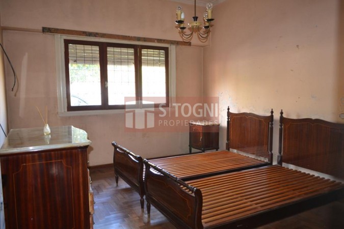 VENTA/PERMUTA CHALET BALCARCE