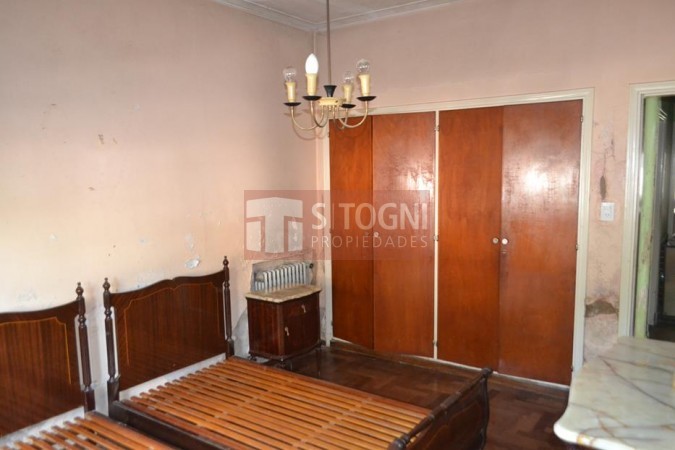 VENTA/PERMUTA CHALET BALCARCE