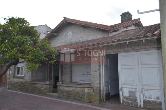 VENTA/PERMUTA CHALET BALCARCE