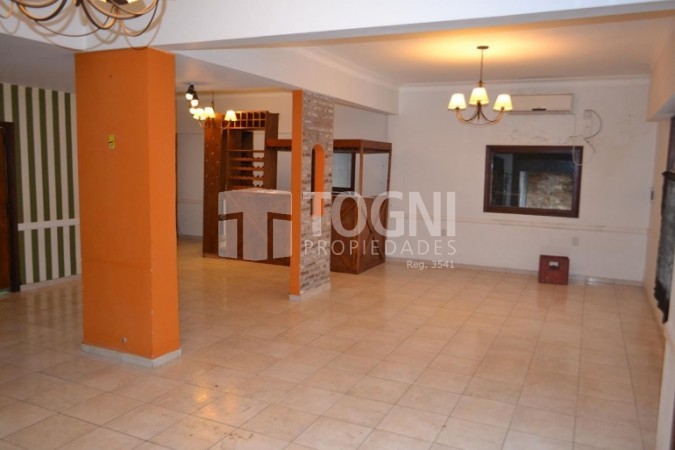 VENTA LOCAL...BALCARCE