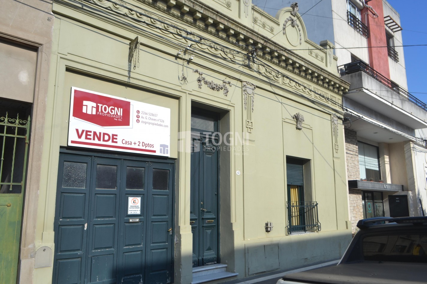 VENTA CASONA PLENO CENTRO + DOS CASAS...BALCARCE