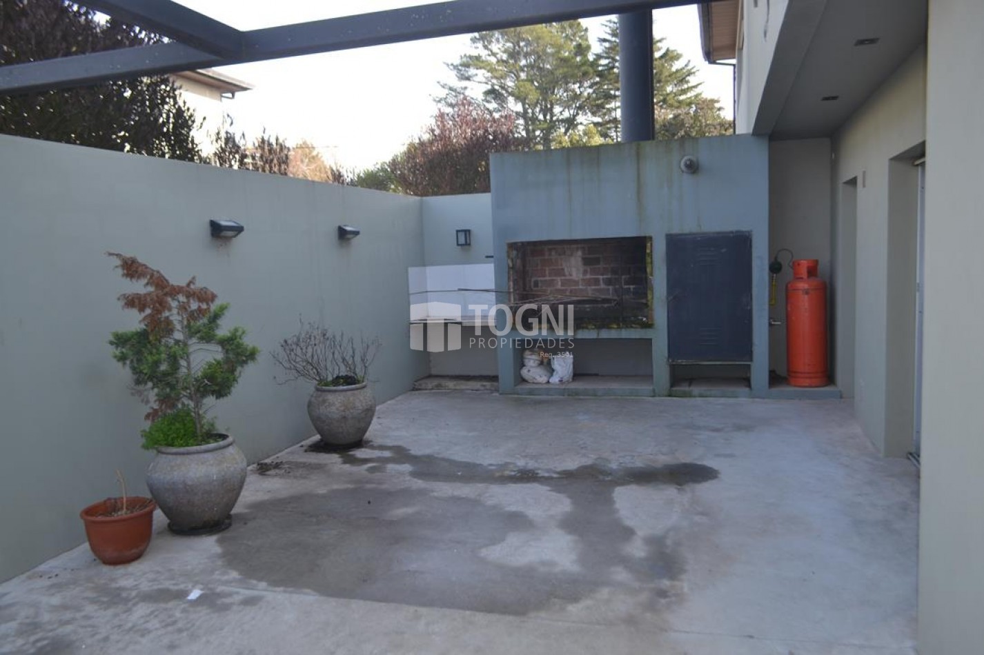VENTA DUPLEX EXCELENTE ESTADO...BALCARCE