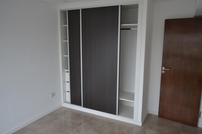VENTA PENTHOUSE EDIFICIO ROCA. BALCARCE 