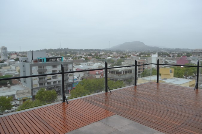 VENTA PENTHOUSE EDIFICIO ROCA. BALCARCE 