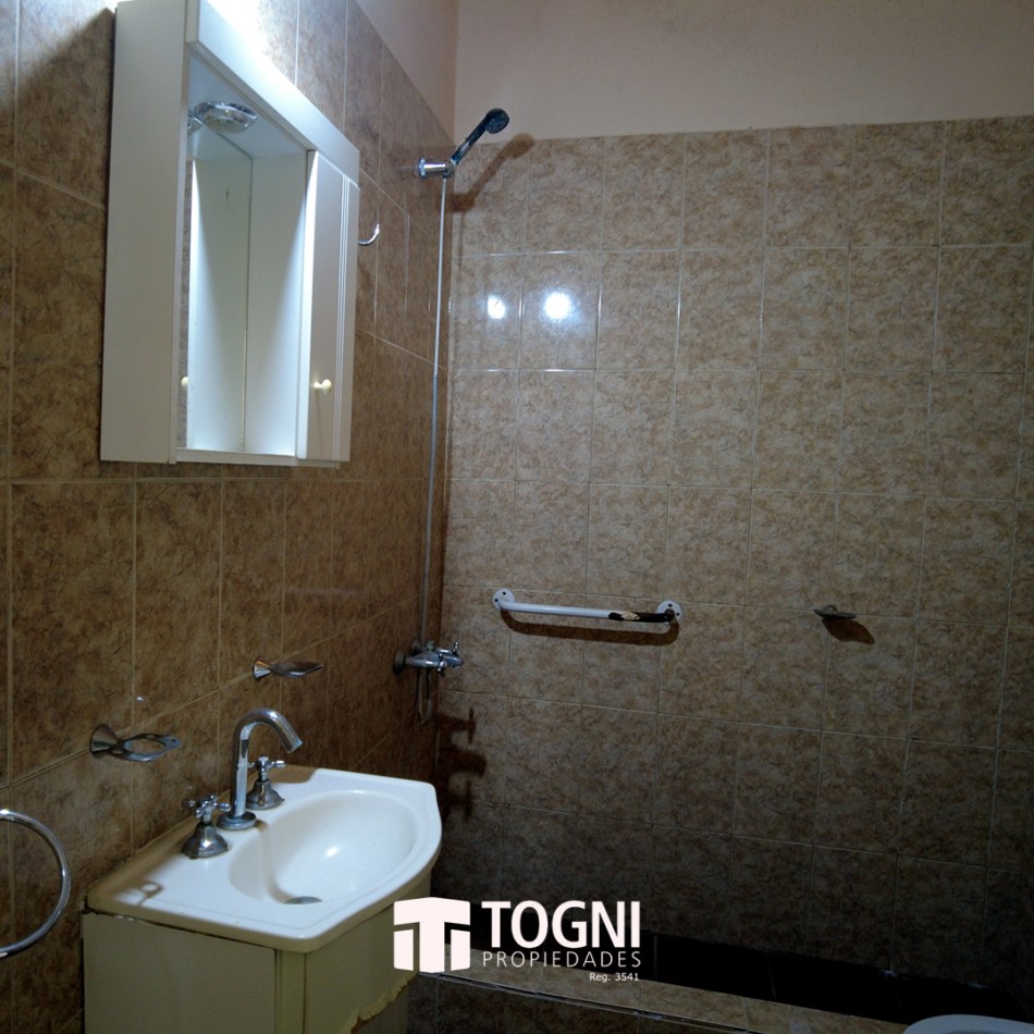 OPORTUNIDAD CASA EM VENTA. 10 X 50 !!