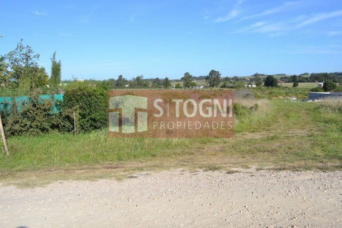VENTA TERRENO 18 m. X 50 m.