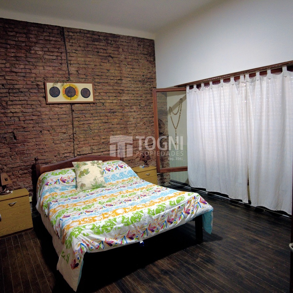 VENTA CASA + LOCAL...BALCARCE