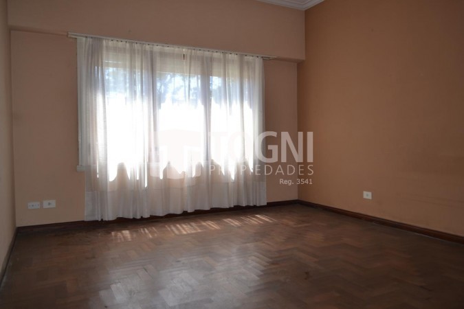 VENTA CHALET MAS DEPTO.