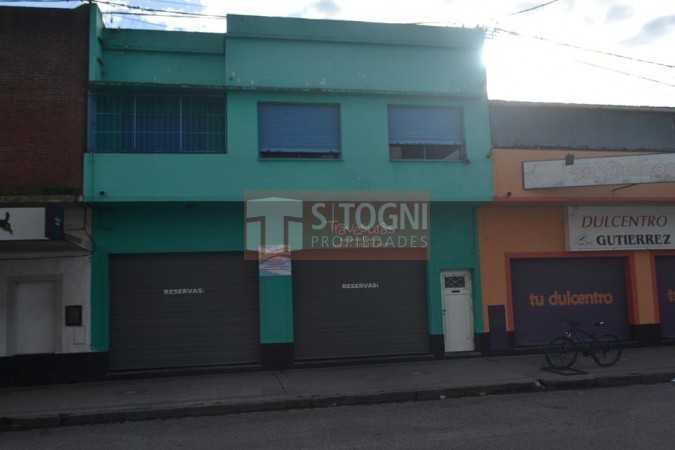 VENTA LOCAL...BALCARCE !