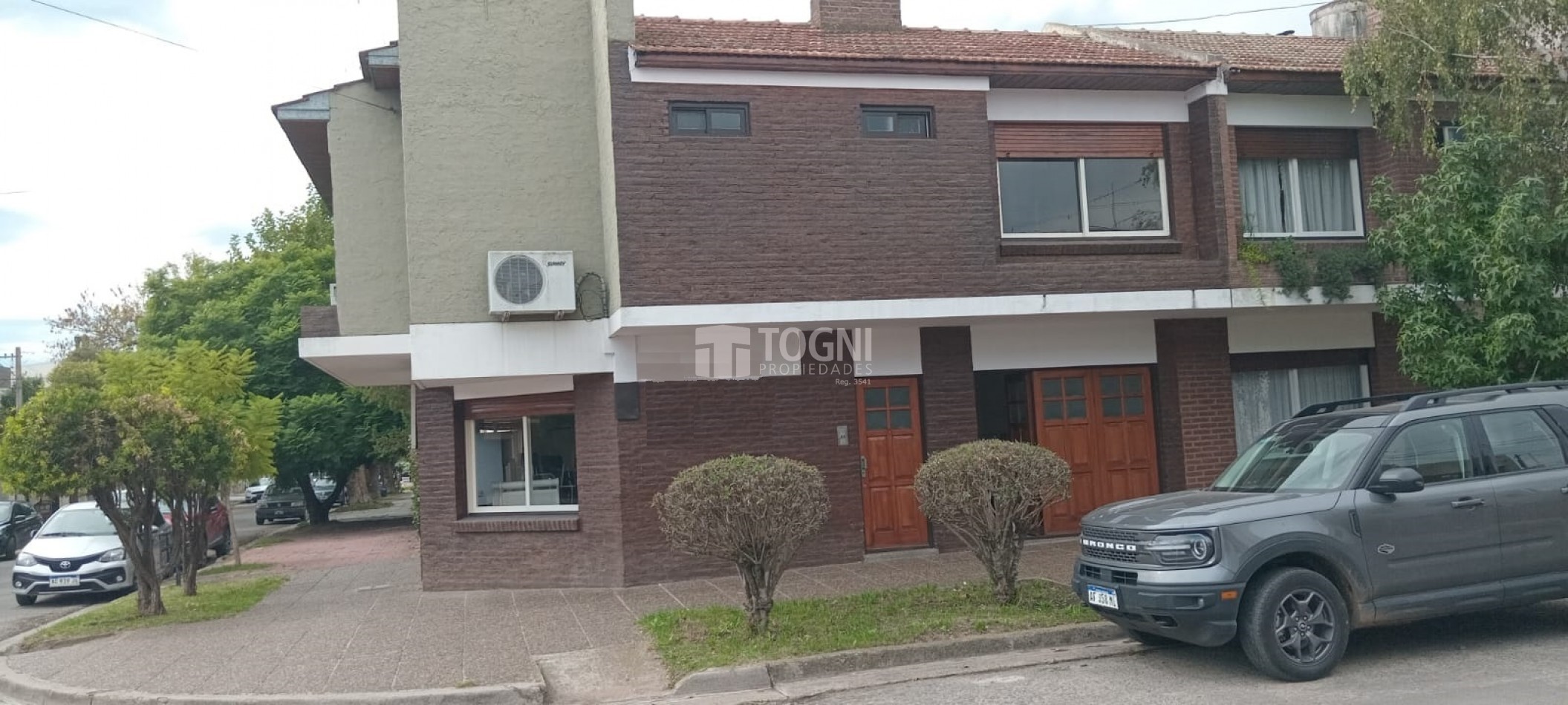 VENTA DUPLEX 5 AMBIENTES CENTRO!! BALCARCE