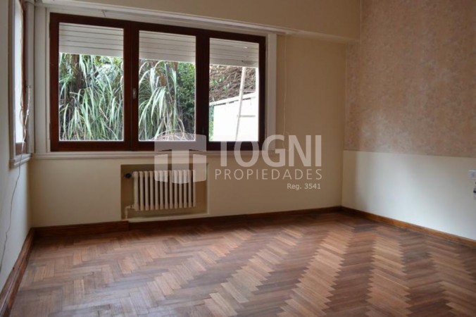 VENTA CHALET CENTRICO...BALCARCE