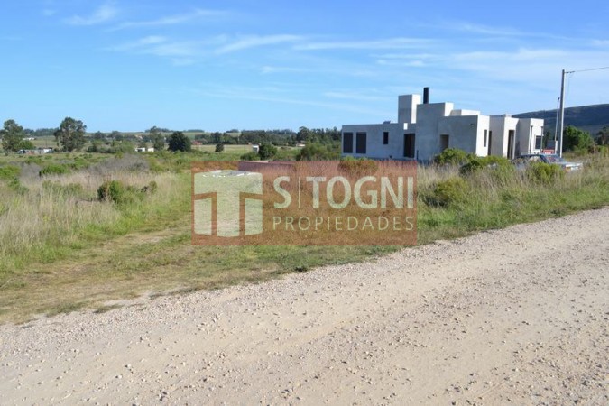 VENTA TERRENO 18 m. X 50 m.