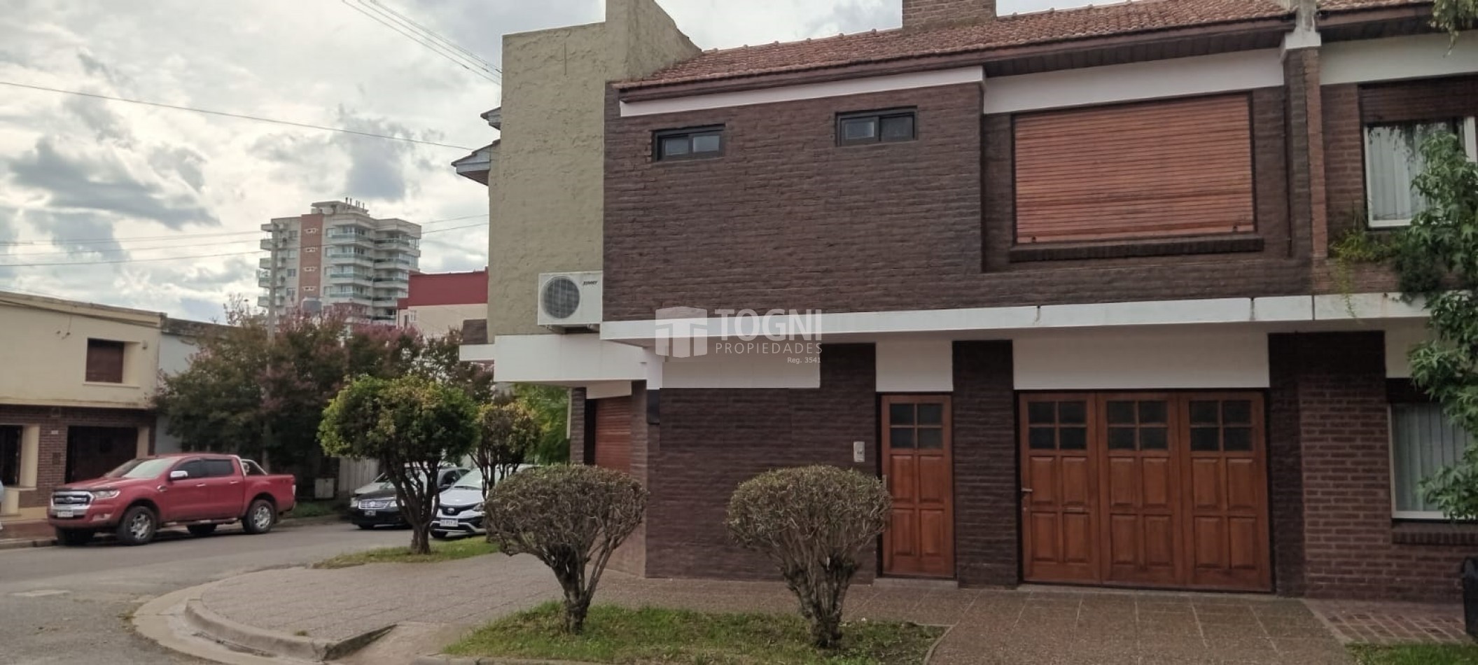 VENTA DUPLEX 5 AMBIENTES CENTRO!! BALCARCE