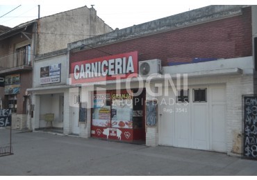 VENTA CASA SOBRE AV. C/ LOCAL