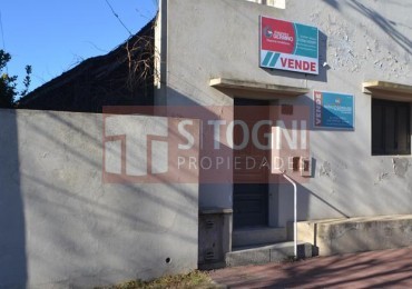 VENTA CASA ANTIGUA...BALCARCE